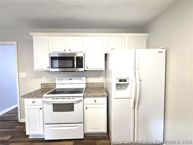 5527 Rising Ridge Drive, Hope Mills, NC 28348