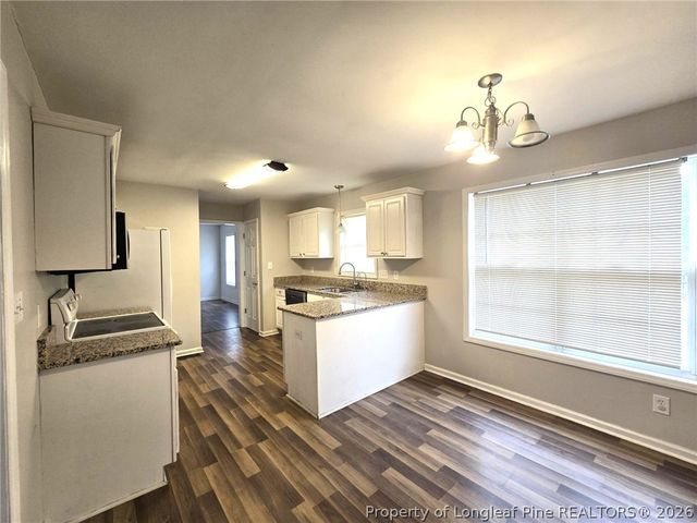 5527 Rising Ridge Drive, Hope Mills, NC 28348