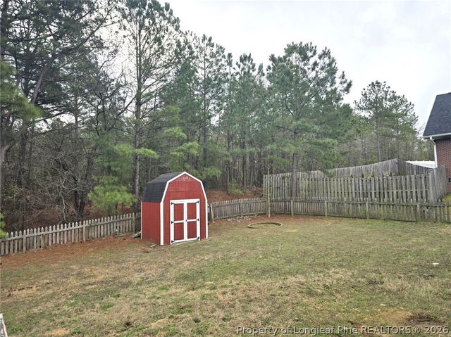 5527 Rising Ridge Drive, Hope Mills, NC 28348