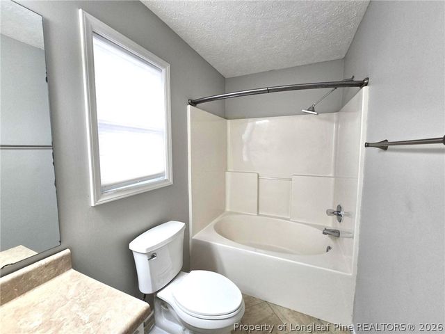 5527 Rising Ridge Drive, Hope Mills, NC 28348