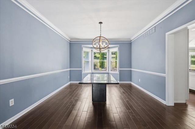 29 Old Schoolhouse Rd, Bethlehem Twp., NJ 08802
