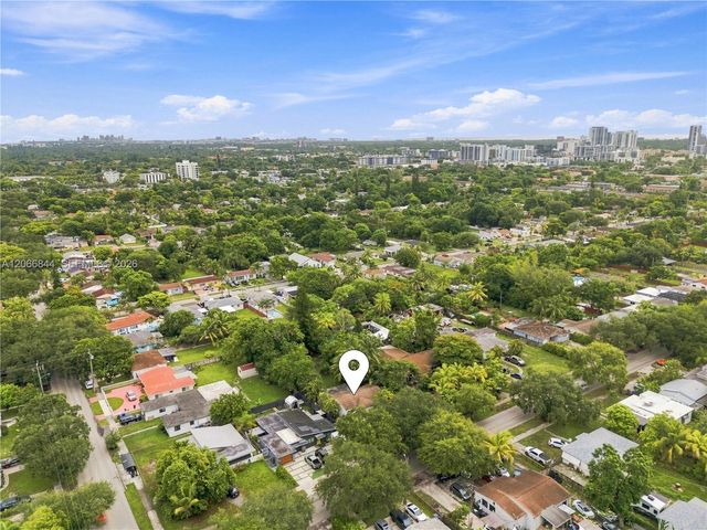 2541 Washington Street, Hollywood, FL 33020
