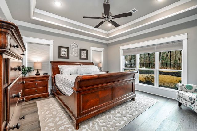 27 Sacedon Way, Hot Springs Village, AR 71909