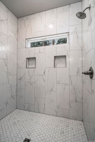 27 Sacedon Way, Hot Springs Village, AR 71909