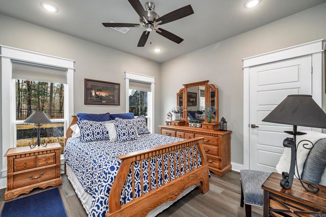 27 Sacedon Way, Hot Springs Village, AR 71909