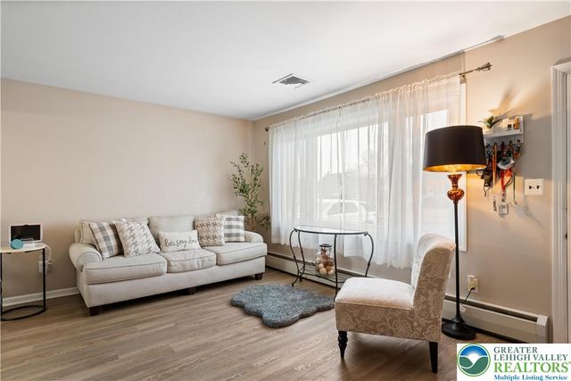 1937 Greenleaf Street, Bethlehem City, PA 18017