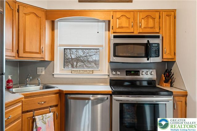 1937 Greenleaf Street, Bethlehem City, PA 18017