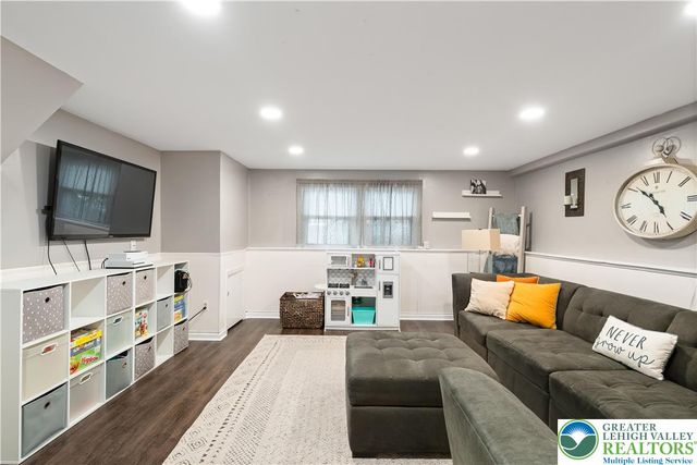 1937 Greenleaf Street, Bethlehem City, PA 18017