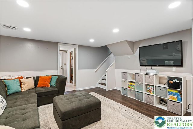 1937 Greenleaf Street, Bethlehem City, PA 18017