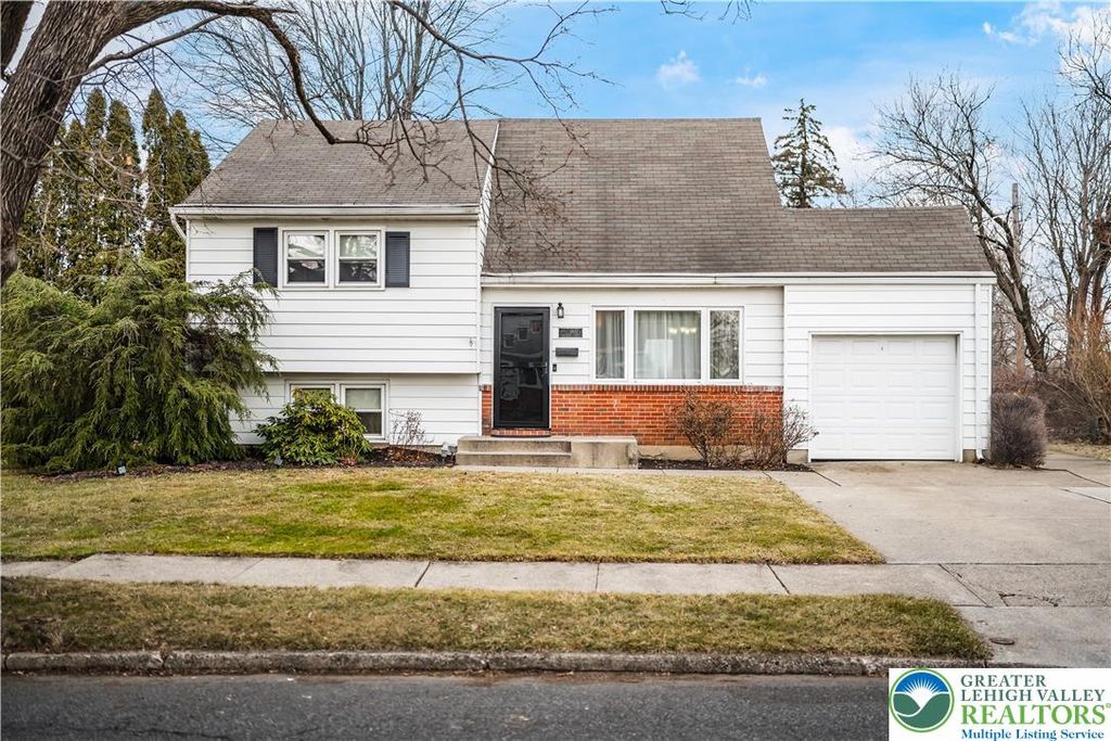 1937 Greenleaf Street, Bethlehem City, PA 18017