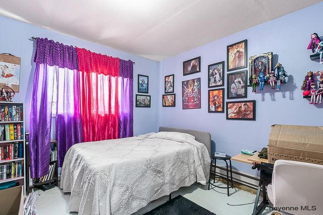 1110 ASHFORD DR, Cheyenne, WY 82007