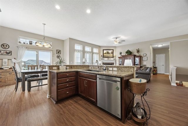 2521 Radcliffe Court SW, Cedar Rapids, IA 52404