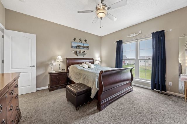 2521 Radcliffe Court SW, Cedar Rapids, IA 52404