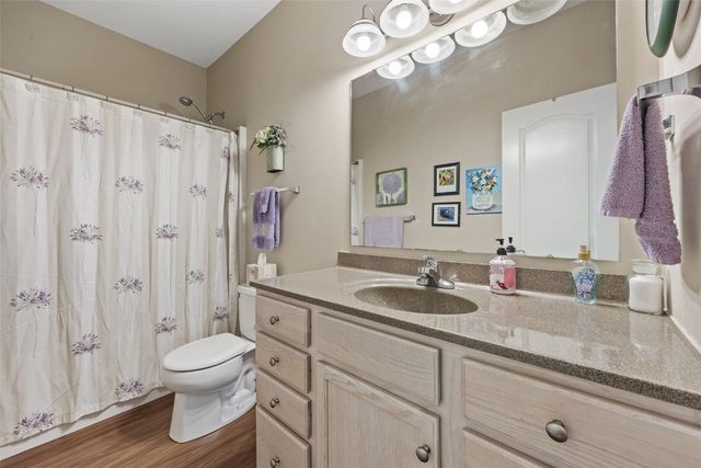 2521 Radcliffe Court SW, Cedar Rapids, IA 52404