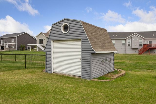 2521 Radcliffe Court SW, Cedar Rapids, IA 52404