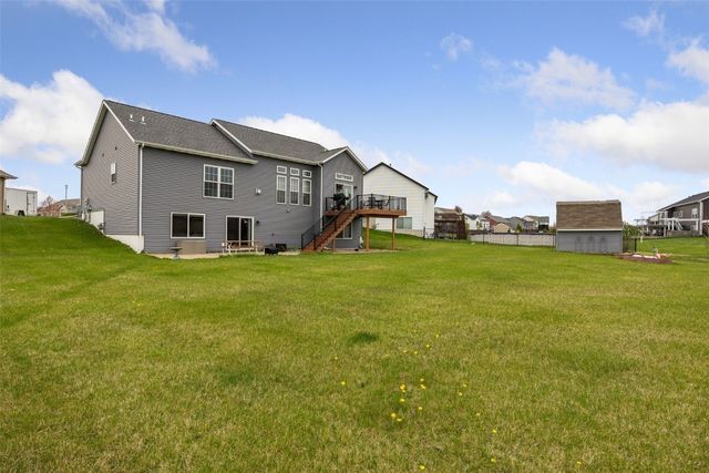 2521 Radcliffe Court SW, Cedar Rapids, IA 52404