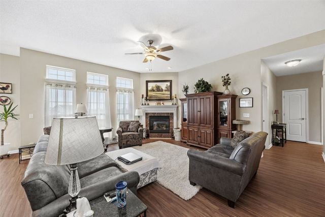 2521 Radcliffe Court SW, Cedar Rapids, IA 52404