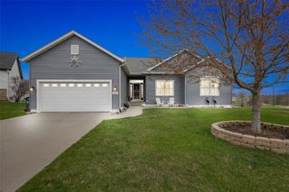 2521 Radcliffe Court SW, Cedar Rapids, IA 52404