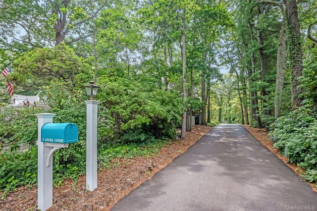8 Arosa Court, Greenlawn, NY 11740