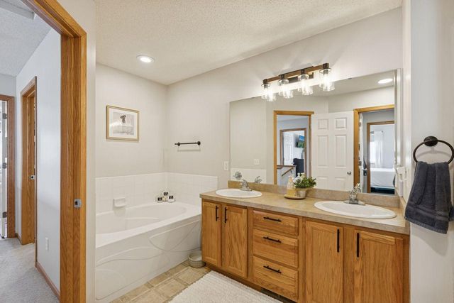 7343 Kalland Circle NE 41, Albertville, MN 55301