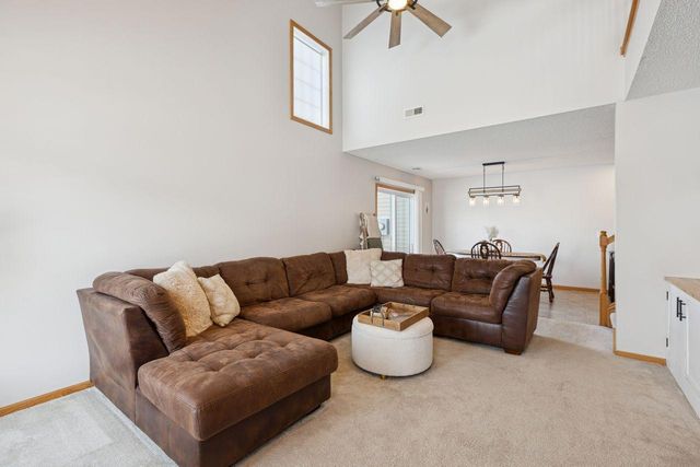 7343 Kalland Circle NE 41, Albertville, MN 55301