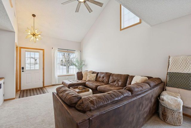 7343 Kalland Circle NE 41, Albertville, MN 55301