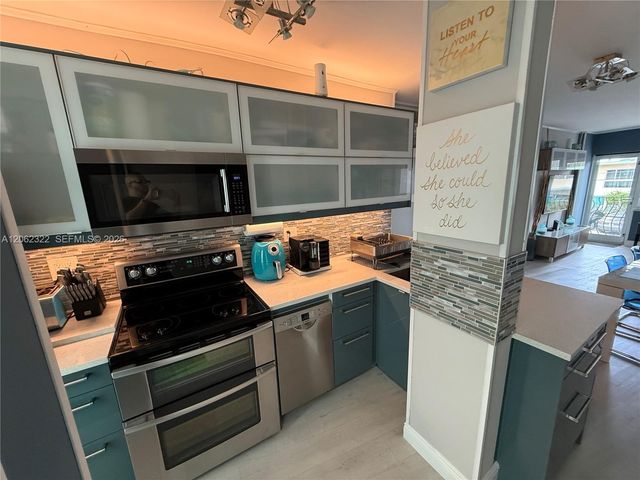 3250 NE 28th Street 212, Fort Lauderdale, FL 33308