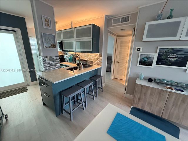 3250 NE 28th Street 212, Fort Lauderdale, FL 33308