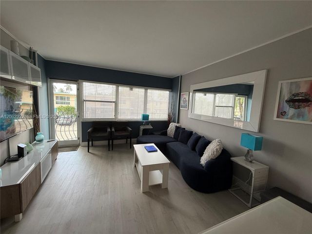 3250 NE 28th Street 212, Fort Lauderdale, FL 33308