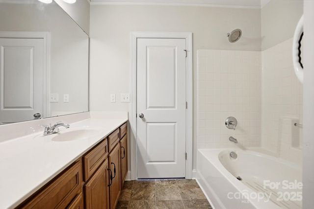 10830 Kemptown Square N, Mint Hill, NC 28227