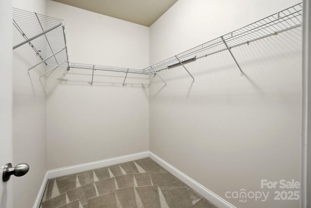 10830 Kemptown Square N, Mint Hill, NC 28227