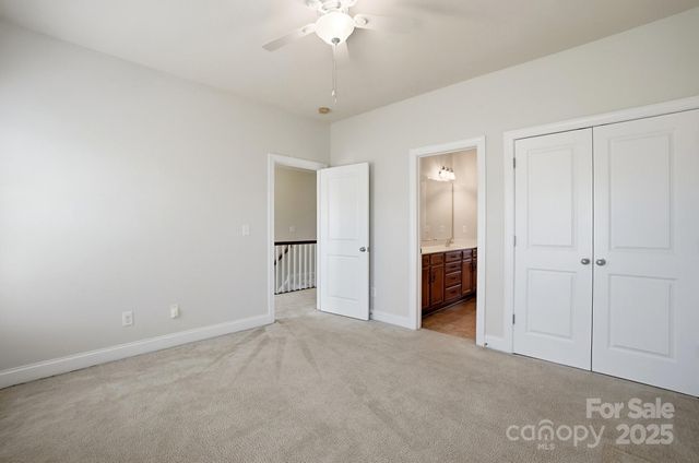 10830 Kemptown Square N, Mint Hill, NC 28227