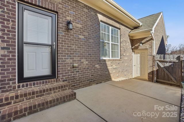 10830 Kemptown Square N, Mint Hill, NC 28227