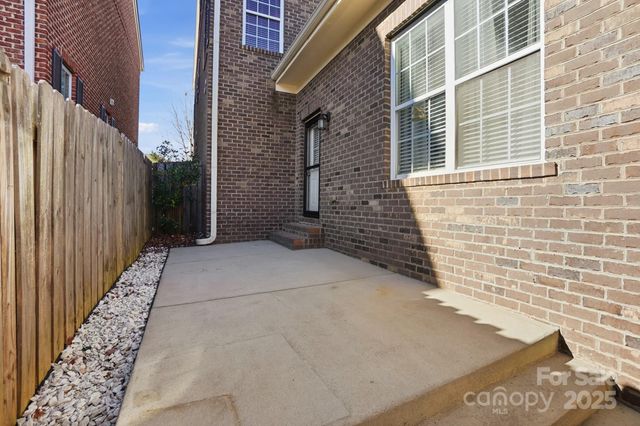 10830 Kemptown Square N, Mint Hill, NC 28227