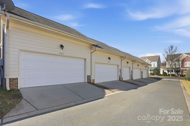 10830 Kemptown Square N, Mint Hill, NC 28227