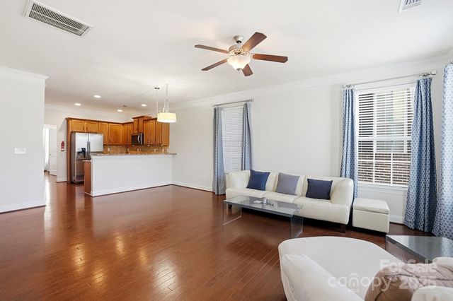 10830 Kemptown Square N, Mint Hill, NC 28227