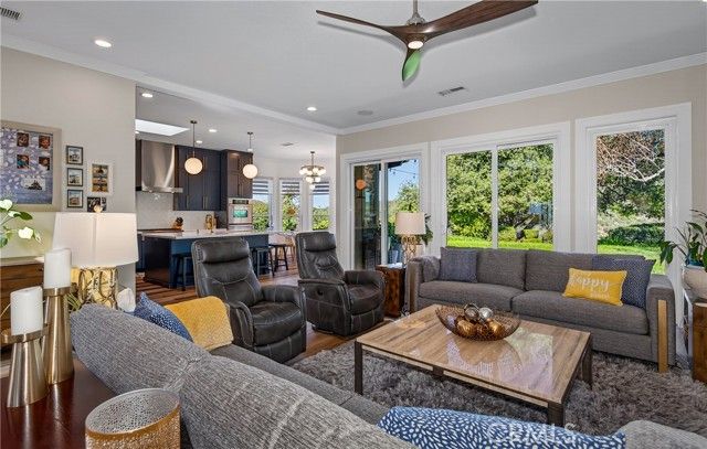 13046 Oak Crest, Yucaipa, CA 92399