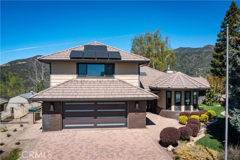 13046 Oak Crest, Yucaipa, CA 92399