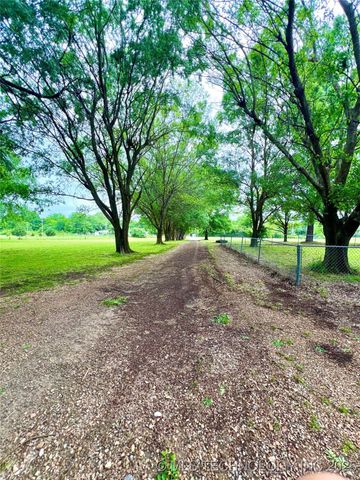 3197 E 203rd Street S, Warner, OK 74469