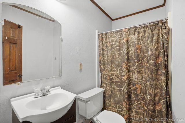 3197 E 203rd Street S, Warner, OK 74469