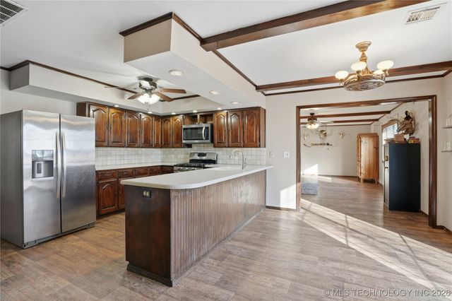 3197 E 203rd Street S, Warner, OK 74469