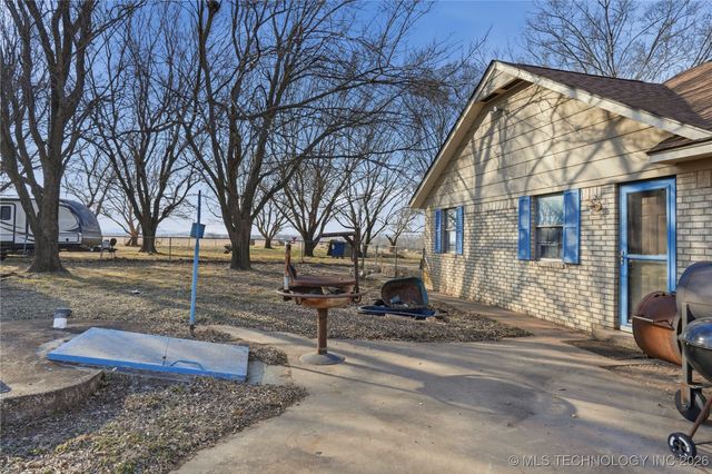 3197 E 203rd Street S, Warner, OK 74469