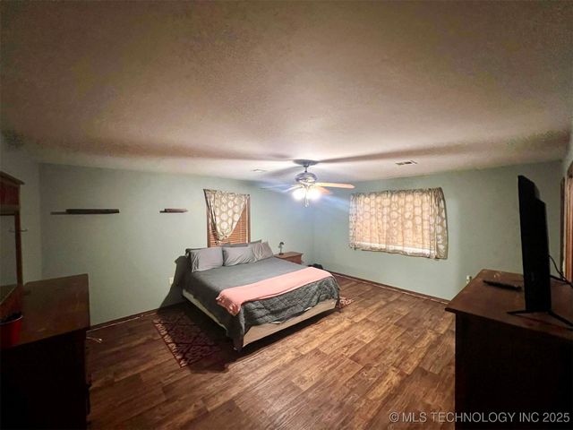 3197 E 203rd Street S, Warner, OK 74469