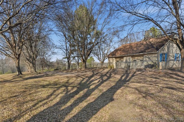 3197 E 203rd Street S, Warner, OK 74469