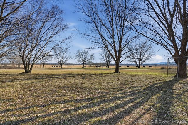 3197 E 203rd Street S, Warner, OK 74469