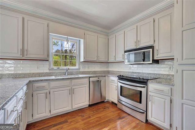 6321 Woodlore Drive NW, Acworth, GA 30101