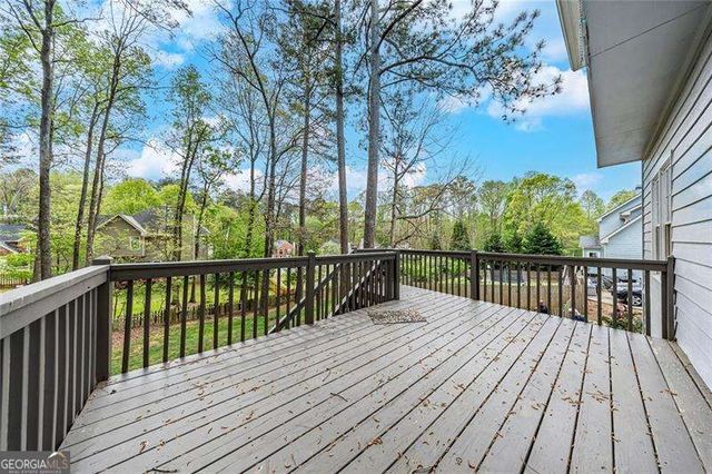 6321 Woodlore Drive NW, Acworth, GA 30101