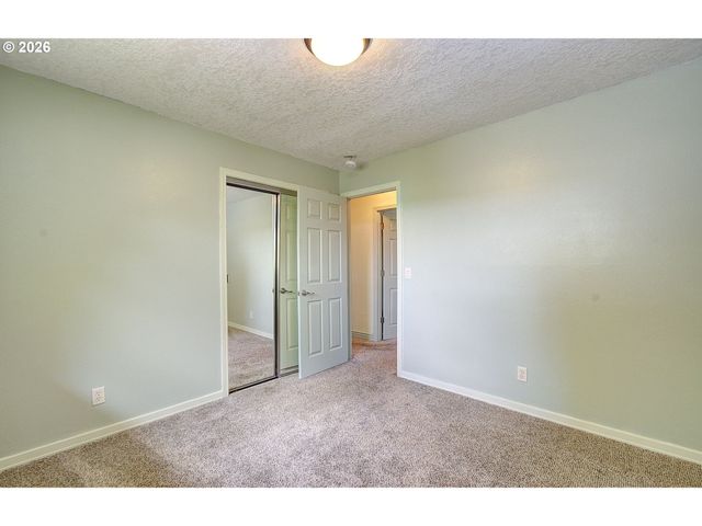 3710 Ne PACIFIC Way, Vancouver, WA 98662
