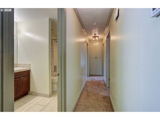 3710 Ne PACIFIC Way, Vancouver, WA 98662