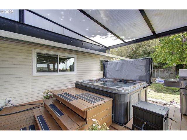 3710 Ne PACIFIC Way, Vancouver, WA 98662